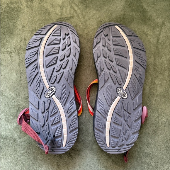 NWOT Chaco Tegu Sandals